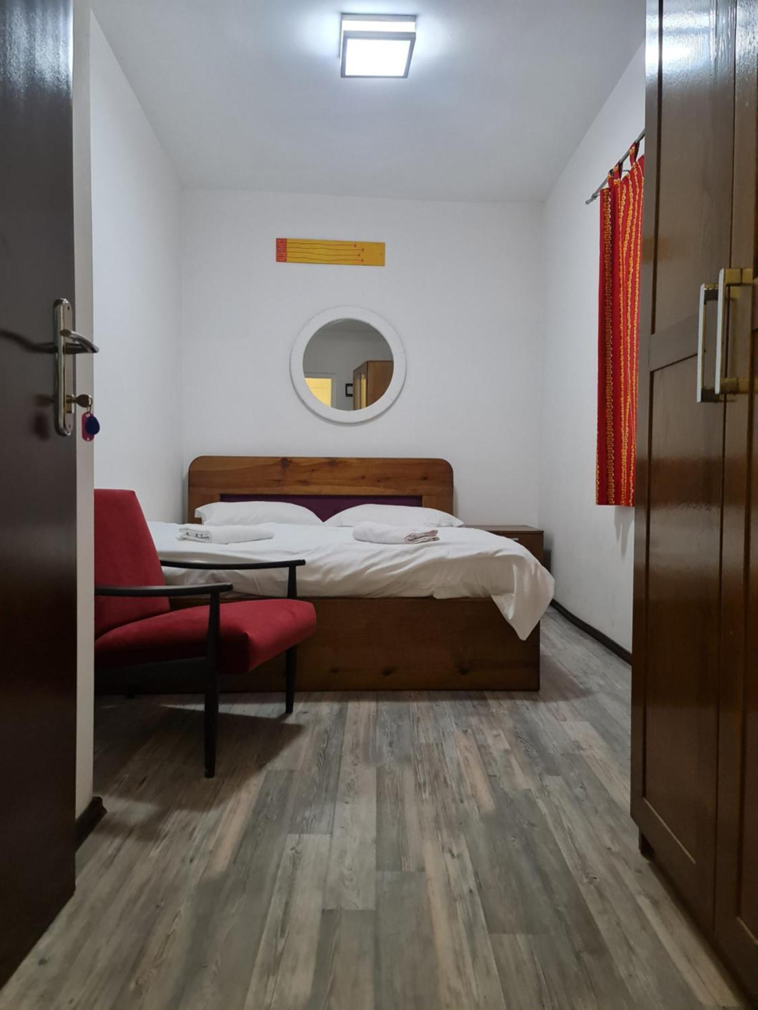 Guesthouse Hotel My Home Призрен Екстериор снимка