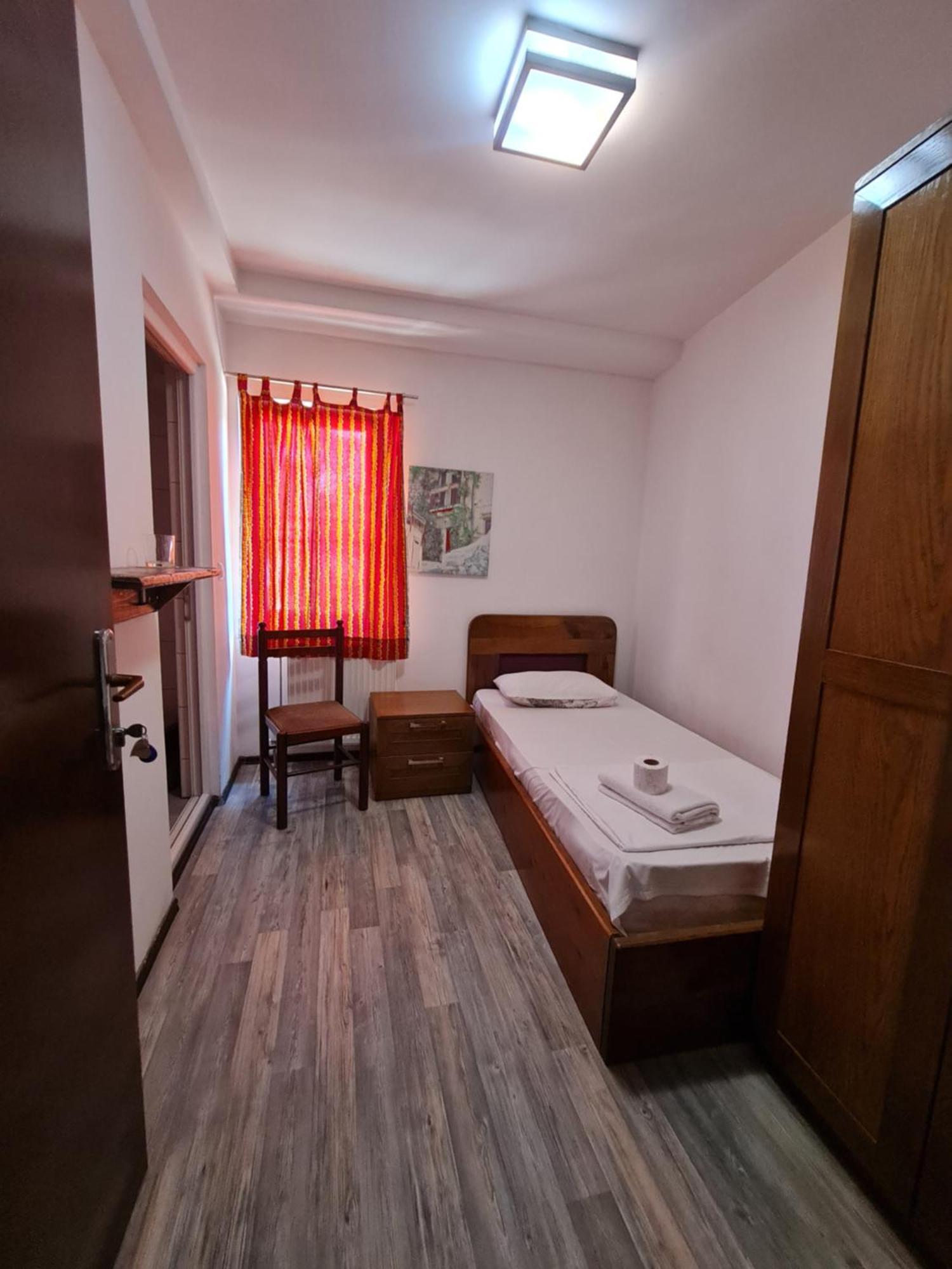 Guesthouse Hotel My Home Призрен Екстериор снимка